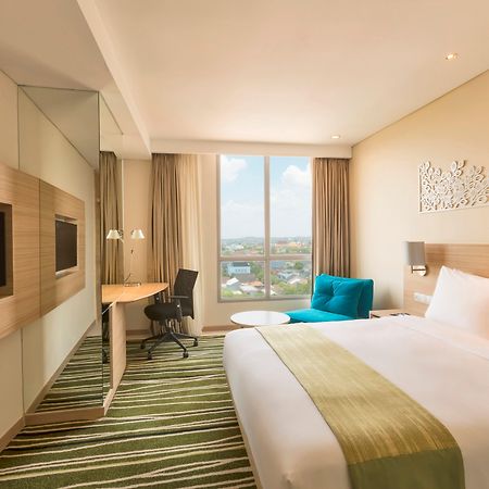 Holiday Inn Express Semarang Simpang Lima By Ihg Екстер'єр фото