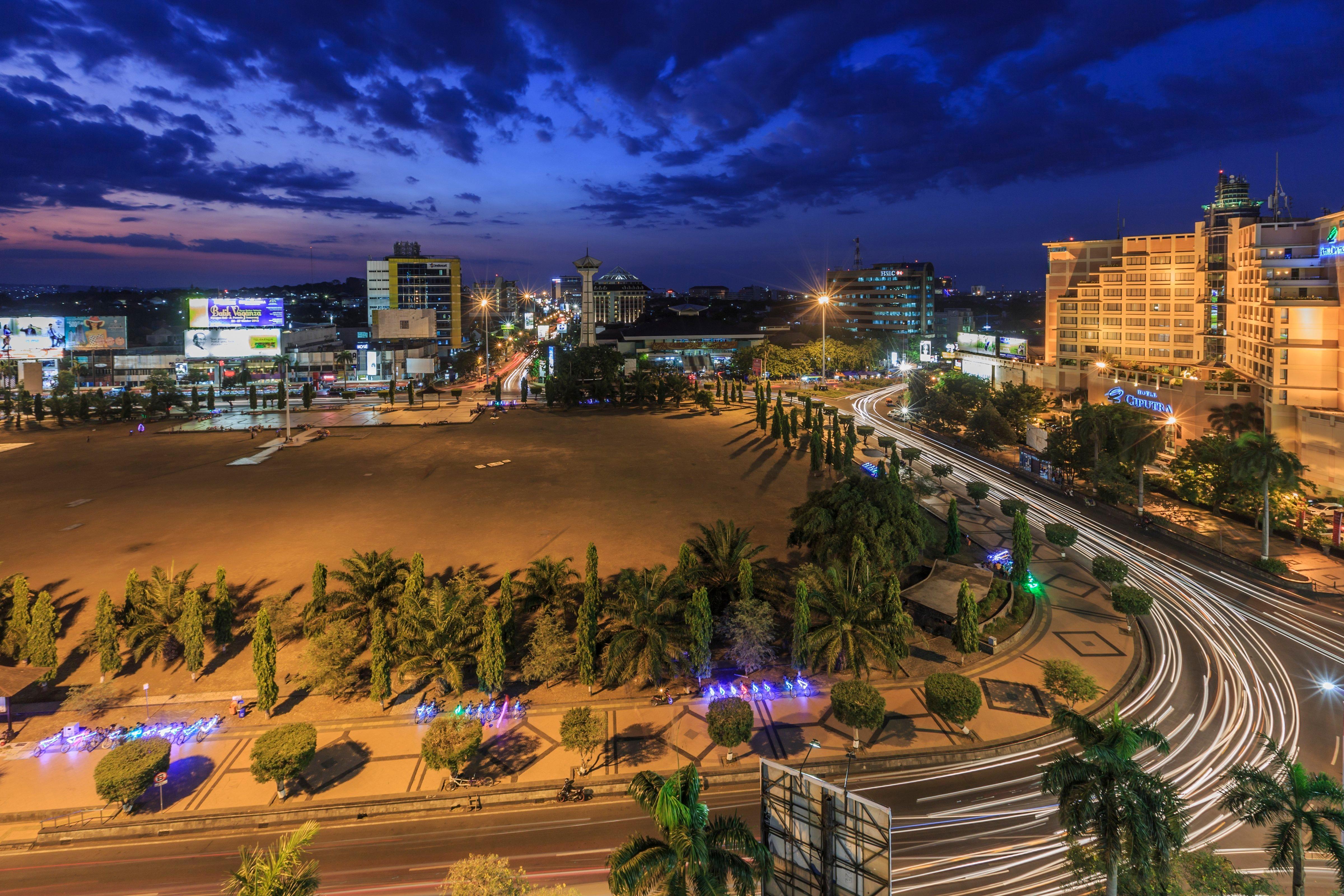 Holiday Inn Express Semarang Simpang Lima By Ihg Екстер'єр фото