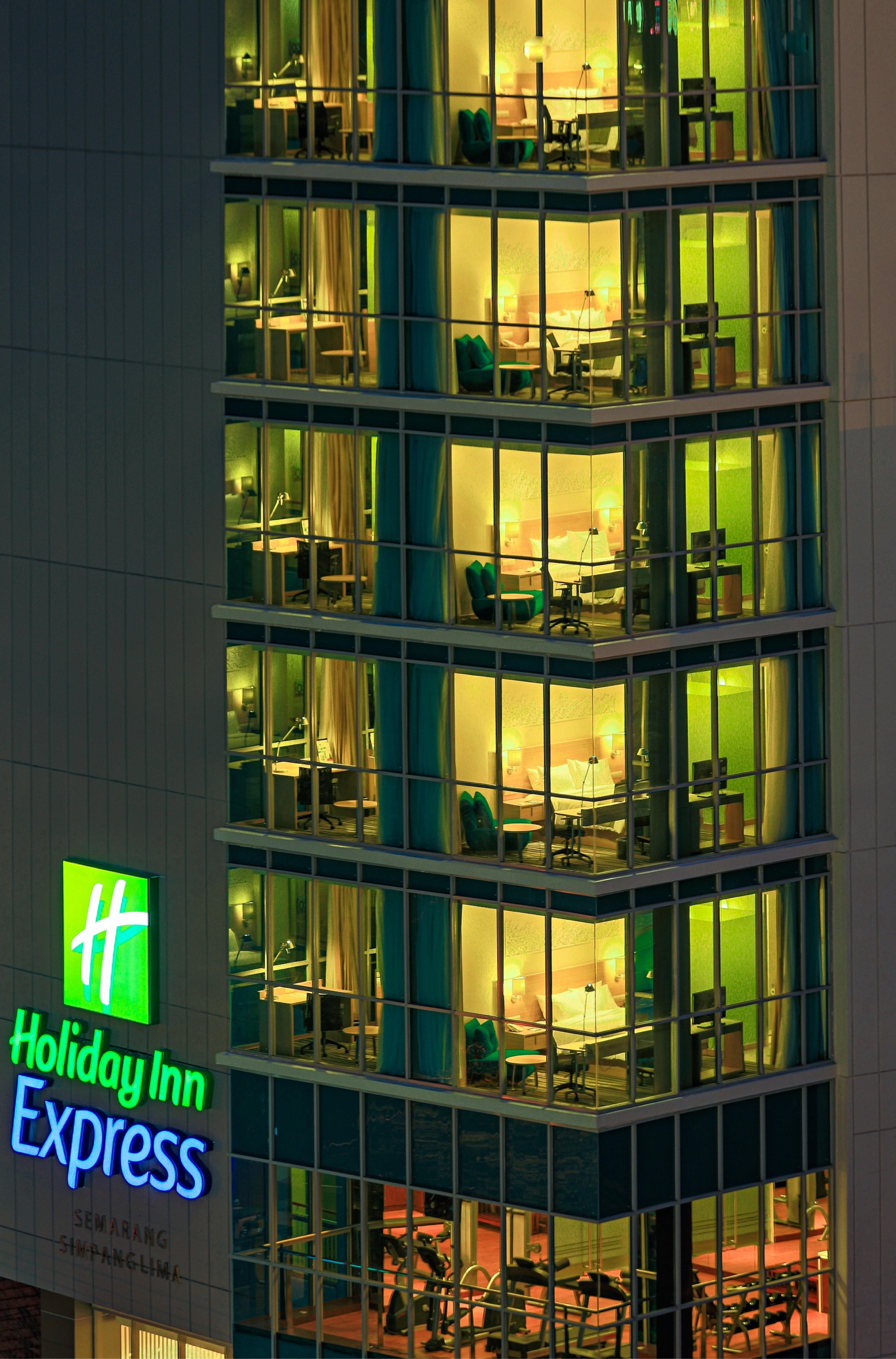 Holiday Inn Express Semarang Simpang Lima By Ihg Екстер'єр фото