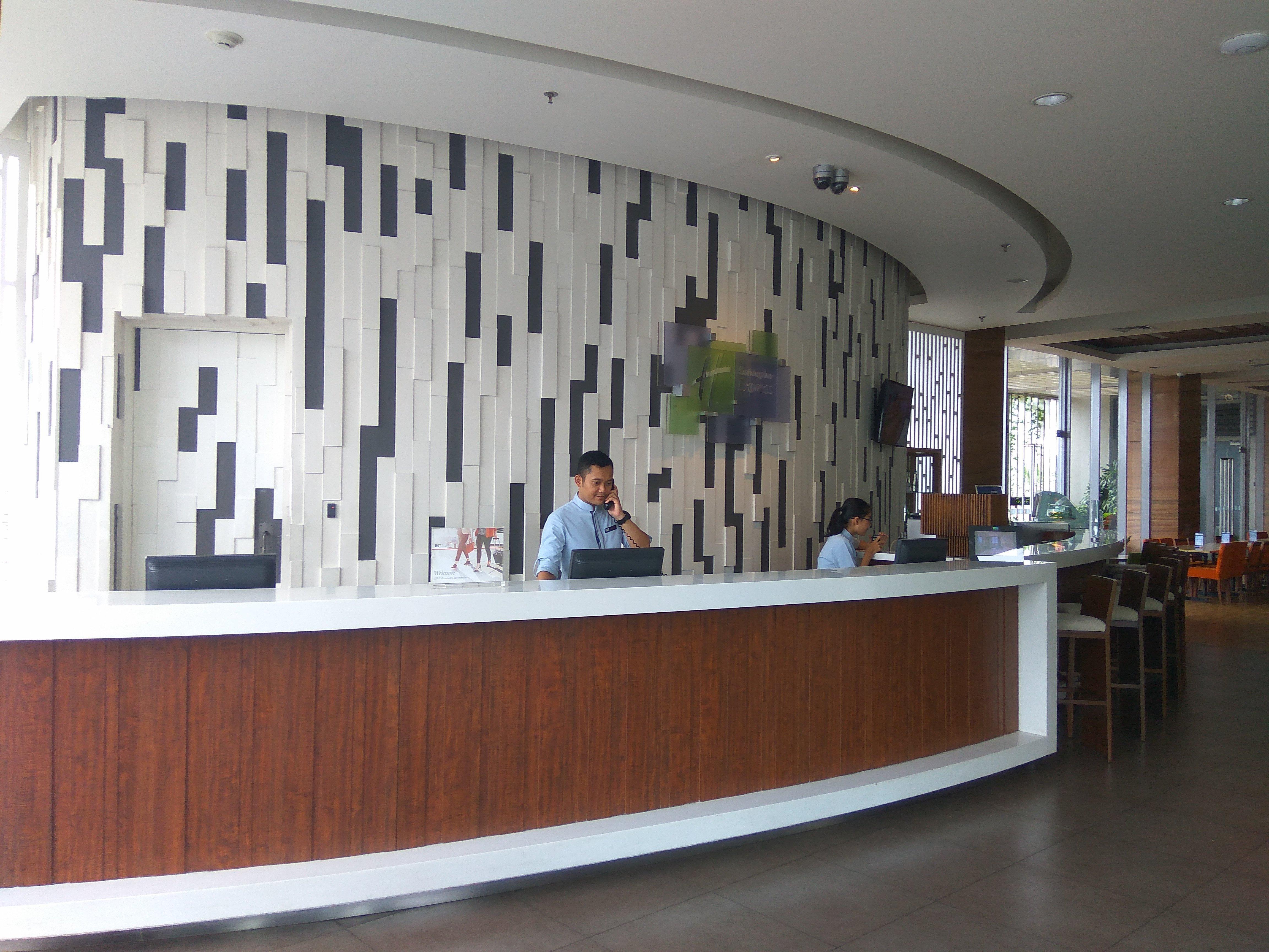 Holiday Inn Express Semarang Simpang Lima By Ihg Екстер'єр фото