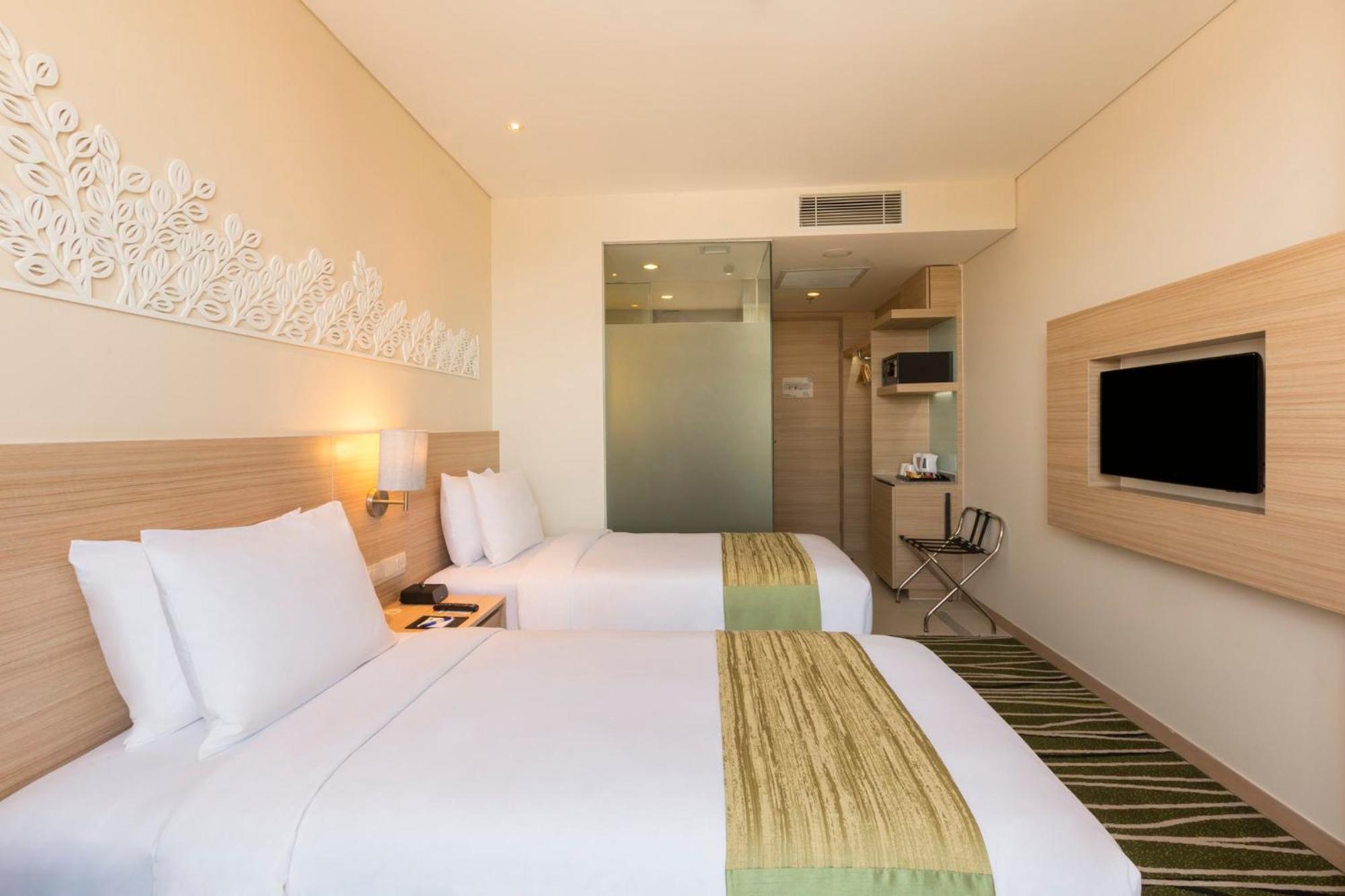 Holiday Inn Express Semarang Simpang Lima By Ihg Екстер'єр фото