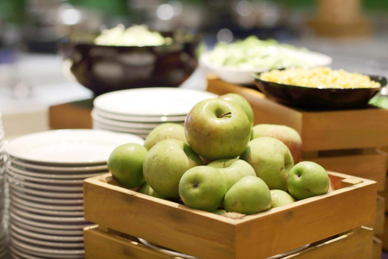 Holiday Inn Express Semarang Simpang Lima By Ihg Екстер'єр фото