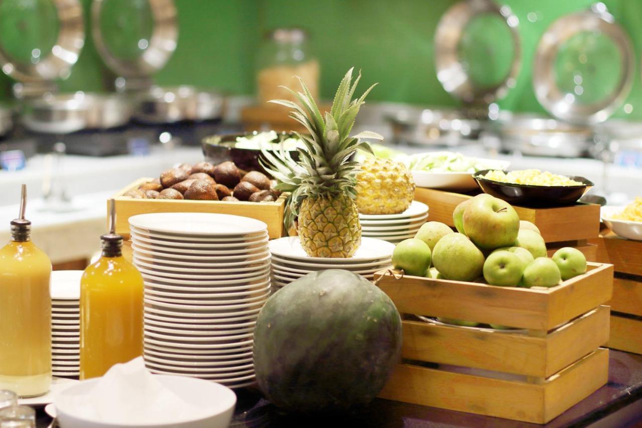 Holiday Inn Express Semarang Simpang Lima By Ihg Екстер'єр фото